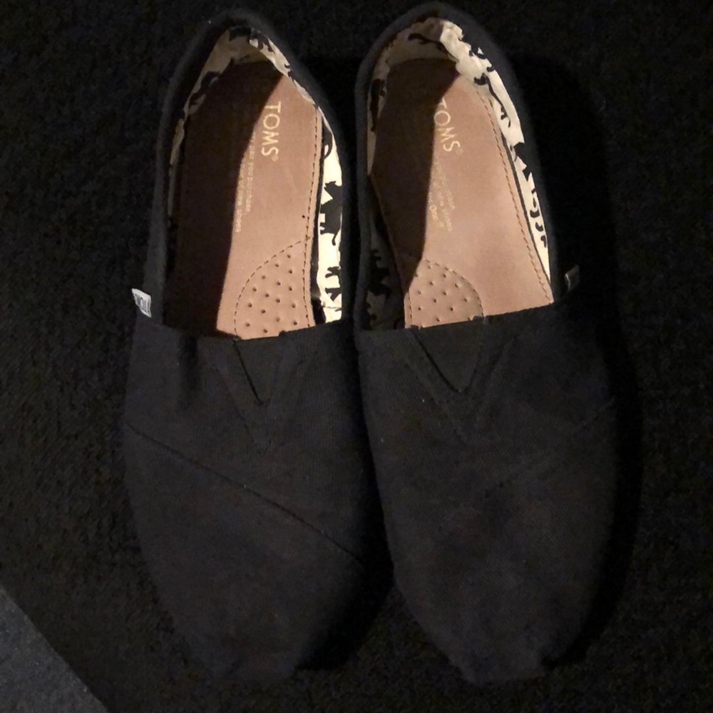 Toms black flats